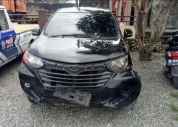 Mobil Xenia Tabrak Sepeda Motor Dijalan Sisingamangaraja Tebingtinggi.