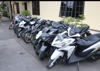 36 Unit Sepeda Motor Knalpot Blong Di Amankan Sat Lantas polres Tebing Tinggi.