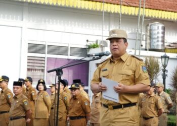 Pj. Walikota Tebingtinggi Drs.Syarmadani, M.Si. Pimpin Apel  Pagi.