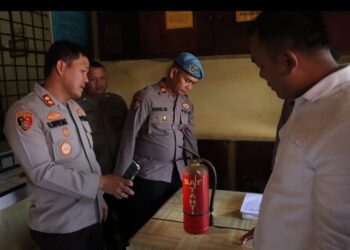Kepala Kepolisian Resor Simalungun AKBP Ronald F.C Sipayung, S.H., S.I.K., M.H, Melakukan Inspeksi Mendadak Di RTP ( Ruang Tahanan Polres ) Simalungun.