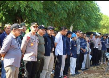 Penyitaan Aset Tanah Seluas 10 Hektar di kKabupaten Dompu, Provinsi Nusa Tenggara Barat (NTB) sebagaimana SHGB No. 2 atas nama PT Atlantik Graha Buana Dipimpin Kepala Tim (Katim) Satgas AKBP Agus Waluyo Dari Satgas Gakkum BLBI Bareskrim Polri.