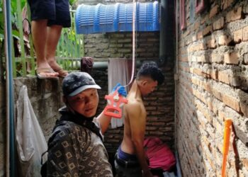 Korban Yang Gantung Diri.