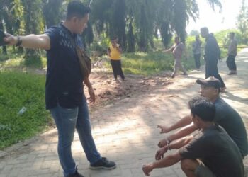 Polsek Serbalawan Resort Polres Simalungun Menangkap Tiga Orang Pencuri Pipa Besi PTPN 4 Dolok Ilir.