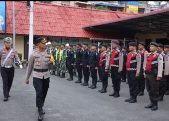 Kapolres Tebingtinggi Pimpin Apel Gelar Pasukan Operasi Patuh .