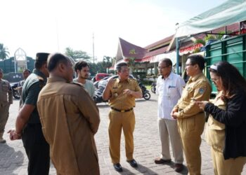 Pj. Walikota Tinjau Pasar Pengendalian Harga Bertempat di Lapangan Seri Mersing Tebingtinggi.