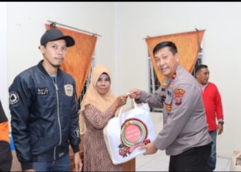 Polres Tebingtinggi Berikan Bansos Kepada Korban Kebakaran.