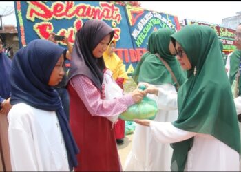 Wali Kota Hadiri Memberikan Tali Asih di Acara Peringatan Milad Ke 1 Majelis Taklim Silaturrahim.