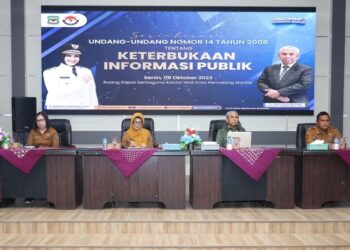 Wali Kota Pematang Siantar dr Susanti Dewayani SpA Hadiri Acara Sosialisasi Undang - Undang  Nomor 14 Tahun 2008 Tentang Keterbukaan Informasi.