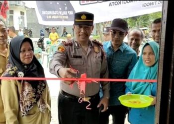 Kapolsek Padang Hilir Resmikan Posko Kampung Bersih Narkoba di LK III Kelurahan Tebingtinggi Lama.