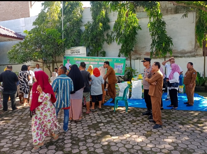 Polsek Padang Hulu Lakukan Pengamanan Pasar Murah.