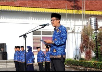 Asisten Pembangunan & Kesra Bambang Sudaryono Bacakan Amanat Tertulis Presiden RI.