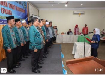 Wali Kota dr. Susanti Dewayani SpA Melantik Pengurus Forum Kerukunan Umat Beragama (FKUB) Kota Pematang Siantar Periode 2023 - 2028.