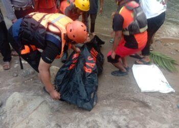 Setelah 3 Hari Dalam Pencarian Satu Orang  Bocah Hanyut di Sungai Bahbolon Akhirnya Ditemukan.