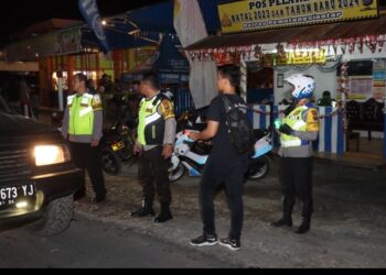 Kondisi Arus Lalu Lintas Si Sepanjang Jalan Gereja Sampai Jalan Parapat.