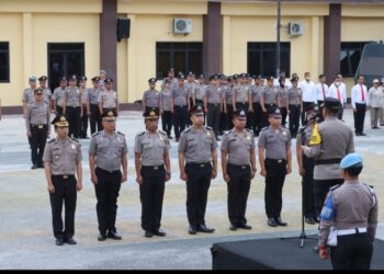 Kapolres Pematang Siantar Pimpin Upacara Kenaikan Pangkat Personil Periode 01 Januari 2024.