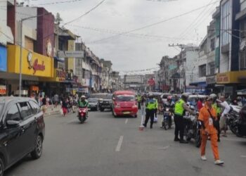 Polres Pematang Siantar Laksanakan Kegiatan Rutin  Pengaturan Arus Lalu Lintas Pada Titik Titik Rawan Pasca Pelaksanaan Ops Lilin Toba 2023.
