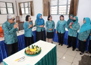 Ketua TP PKK Kota Pematang Siantar H Kusma Erizal Ginting SH Hadiri Acara Agenda Bulanan dan Rapat Kerja TP PKK Kota Pematang Siantar.