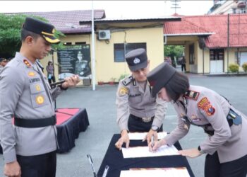 Kapolres Tebingtinggi Pimpin Serah Terima Para Pejabat di Polres Tebingtinggi.