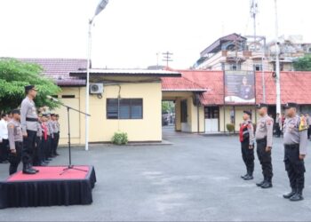 Kapolres Tebingtinggi AKBP Andreas LJ Tampubolon SIK.MKP Pimpin Apel Pergeseran Pasukan.