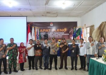 Kapolres Pematangsiantar Hadiri Pembukaan Rapat Pleno Rekapitulasi Hasil Penghitungan Perolehan Suara Tingkat Kota Pemilu 2024.