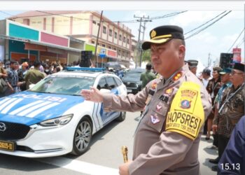 Kapolres Simalugun AKBP Choky Sentosa Meliala SIK, SH, MH Memantau Jalan Untuk Kedatangan Presiden RI. Ir. Joko Widodo.