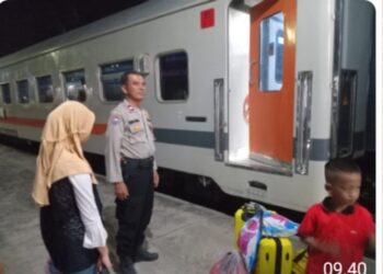 Polsek Perdagangan Amankan Stasiun KA Perlanaan Pasca Perayaan Lebaran Tahun 2024.