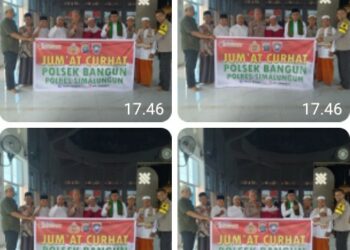 Polsek Bangun Gelar "Jumat Curhat" di Masjid Al Ikhsan, Sampaikan Pesan Kamtibmas & Bagikan Sedekah.