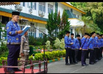Pj. Bupati Langkat Ajak ASN Tingkatkan Kualitas Layanan Publik Dalam Upacara Hari Kesadaran Nasional.