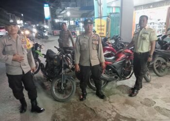 Polsek Serbalawan Patroli Malam Antisipasi Geng Motor, Jaga Keamanan & Ketertiban Masyarakat.