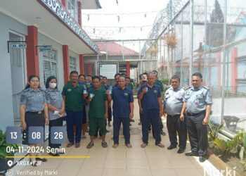 20 WBP Lapas Narkotika Kelas IIA Pematangsiantar Jalani Tes Urine.