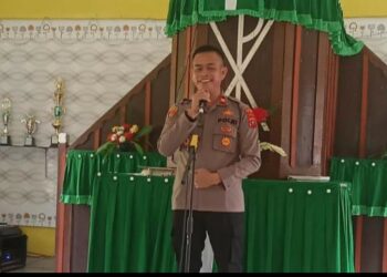 Kapolsek Bosar Maligas Tingkatkan Keamanan Jelang Pilkada Dengan 'Minggu Kasih' di Gereja HKBP.
