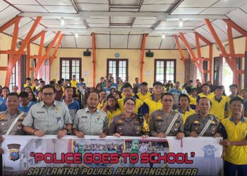 Sat Lantas Polres Pematangsiantar Bersama Jasa Raharja Laksanakan Police Go To School