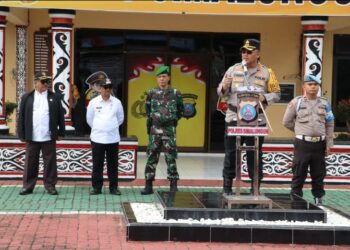 Kapolres Simalungun Pimpin Apel Gabungan Siaga Bencana Pasca Pencoblosan Pilkada 2024.