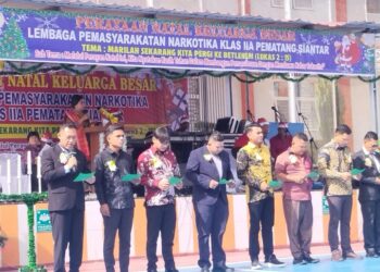 Keluarga Besar Lapas Narkotika Kelas IIA Pematangsiantar Rayakan Natal.