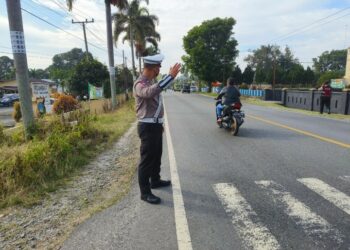Satlantas Polres Simalungun Siaga Amankan Arus Lalu Lintas di Jalur Rawan Kecelakaan Selama Libur Akhir Pekan.