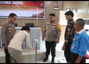 Kapolres Simalungun Tinjau Pendaftaran Calon Anggota Polri 2025.