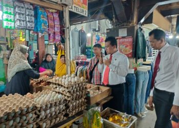 Jelang Ramadhan, Sat Reskrim Polres Pematangsiantar Cek Stok & Harga Bahan Pokok Pasar.