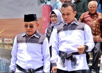 Bupati Simalungun DR H Anton Achmad Saragih & Wakil Bupati Benny Gusman Sinaga di Sambut Masyarakat Dengan Antusias.