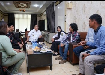 Wali Kota Pematangsiantar Wesly Silalahi, SH, MKn & Wakil Wali Kota Herlina Sambut Hangat Kunjungan Anggota DPD RI Asal Provinsi Sumut) Pdt Penrad Siagian.