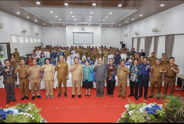 Wali Kota Pematangsiantar Wesly Silalahi, SH, MKn Hadiri Acara Forum Konsultasi Publik Rancangan Awal Rencana (Ranwal) RPJMD Kota Pematangsiantar Tahunn 2025 - 2029.
