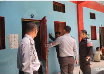 Petugas Lapas Narkotika Pematangsiantar Laksanakan Kontrol Blok Hunian.