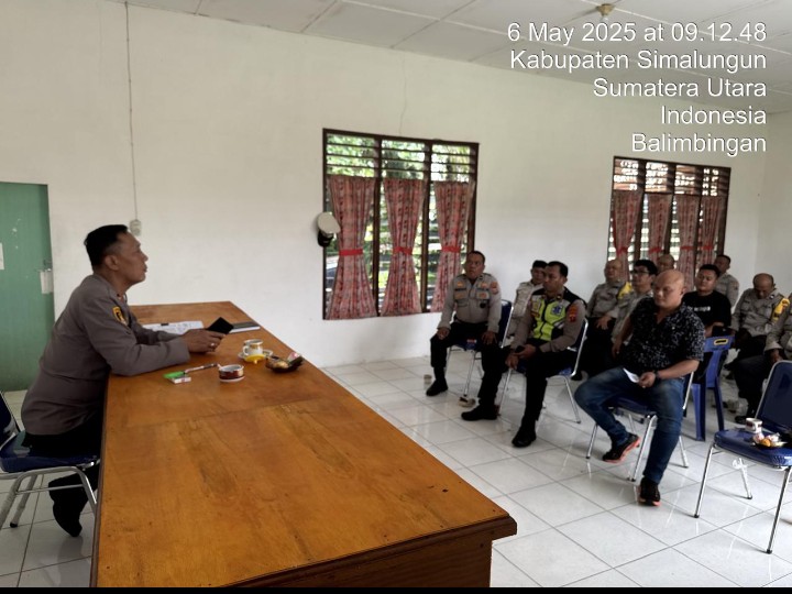 Kapolsek Tanah Jawa Gelar Analisa Evaluasi Kinerja Untuk Tingkatkan Profesionalisme Personel.