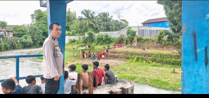 Perayaan Religi Bagi Umat Hindu, Polsek Siantar Timur Laksanakan Pengamanan Ibadah Thaipusam di Kuil.