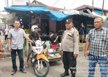 Ciptakan Rasa Aman, Polsek Siantar Barat Laksanakan Patroli Jalan Kaki Cegah 3C & Premanisme Diseputaran Pasar Horas.