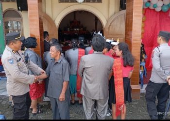Sat Binmas Polres Simalungun Gelar Program "Minggu Kasih", Tingkatkan Rasa Aman Jemaat Gereja.
