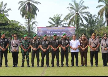 Wali Kota Pematangsiantar Wesly Silalahi, SH, MKn Diwakili Sekda Junaedi Antonius Sitanggang, SSTP, MSi Hadiri Sertijab Danyon 122/TS.