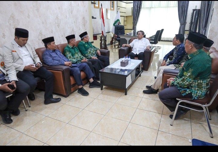 Wali Kota Pematangsiantar Wesly Silalahi, SH, MKn Terima Kunjungan Silaturahmi Pengurus Pimpinan Daerah (PD) Muhammadiyah Kota Pematangsiantar.