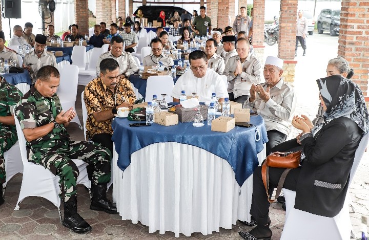 Walikota Pematangsiantar Wesly Silalahi, SH, MKn Duduk Bersama Dengan Pengurus FKUB, Wesly Sampaikan Kerukunan Umat Beragama di Pematangsiantar Telah Terjalin Lama.
