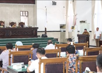 Wali Kota Pematangsiantar Wesly Silalahi, SH, MKn Hadiri Rapat Paripurna Nota Jawaban atas Pemandangan Umum Fraksi -Fraksi DPRD Kota Pematangsiantar Terhadap Nota Keuangan Atas Ranperda Tentang Pertanggungjawaban Pelaksanaan APBD Tahun Anggaran (TA) 2024.