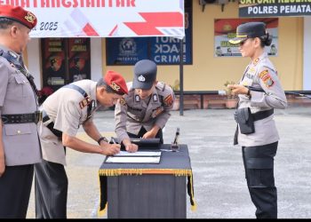 Kapolres Pematangsiantar Pimpin Sertijab Kabag Log, Dua Kasat & Satu Kapolsek.